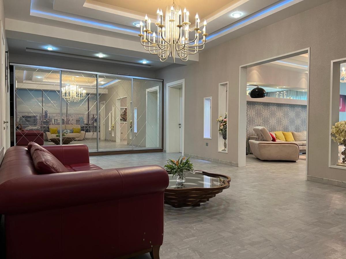 Megafun Luxury Family Apartment Bakoe Buitenkant foto
